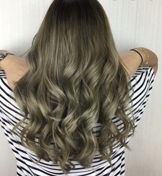 tóc balayage nâu rêu